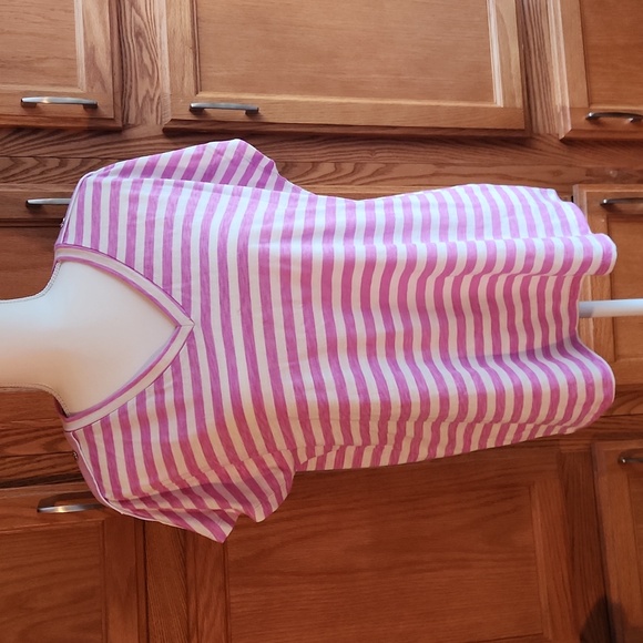 Design Studios Top NWOT - Picture 1 of 6